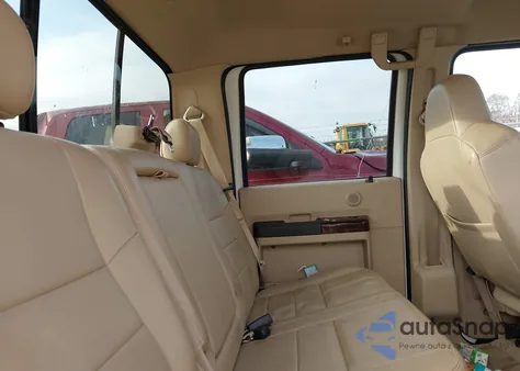 2008 Ford F-250 King Ranch/Lariat/Xl/Xlt z USA, uszkodzony, nr VIN 1FTSW20R68EC33154